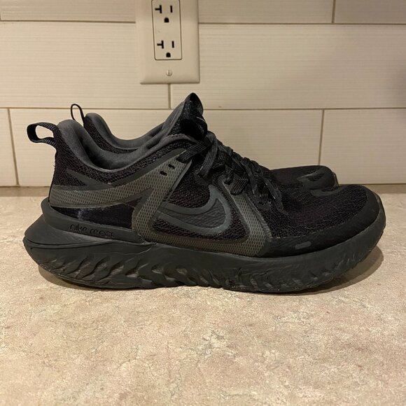 Nike Legend React 2 - Size 7 - Picture 2 of 8